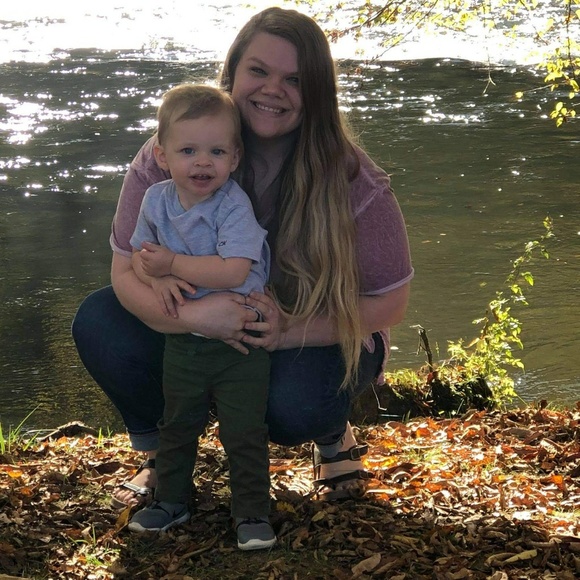 Meet your Posher, Stacey - Picture 1 of 1